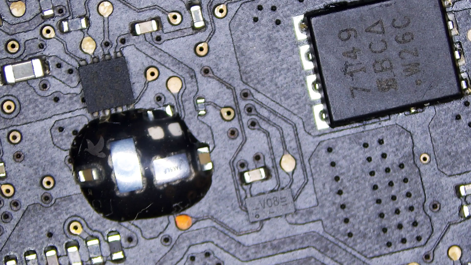 Faulty 7149 MOSFET with a short between gate and source and to the drain