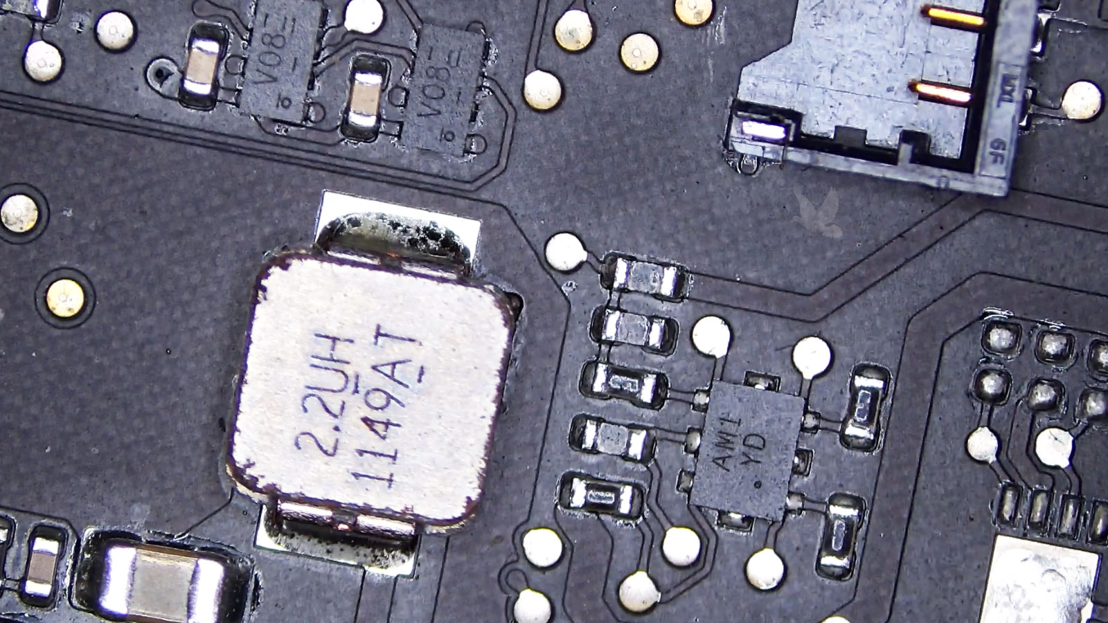 Six-pin AM1YD IC showing very low resistance close to a short circuit