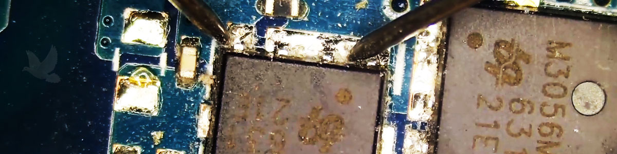 Measuring a damaged laptop MOSFET shorted to ground during diagnosis