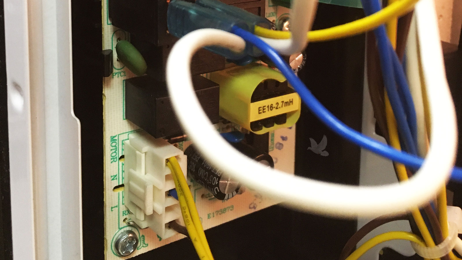 Faulty shorted EE16-2.7MH transformer on circuit board
