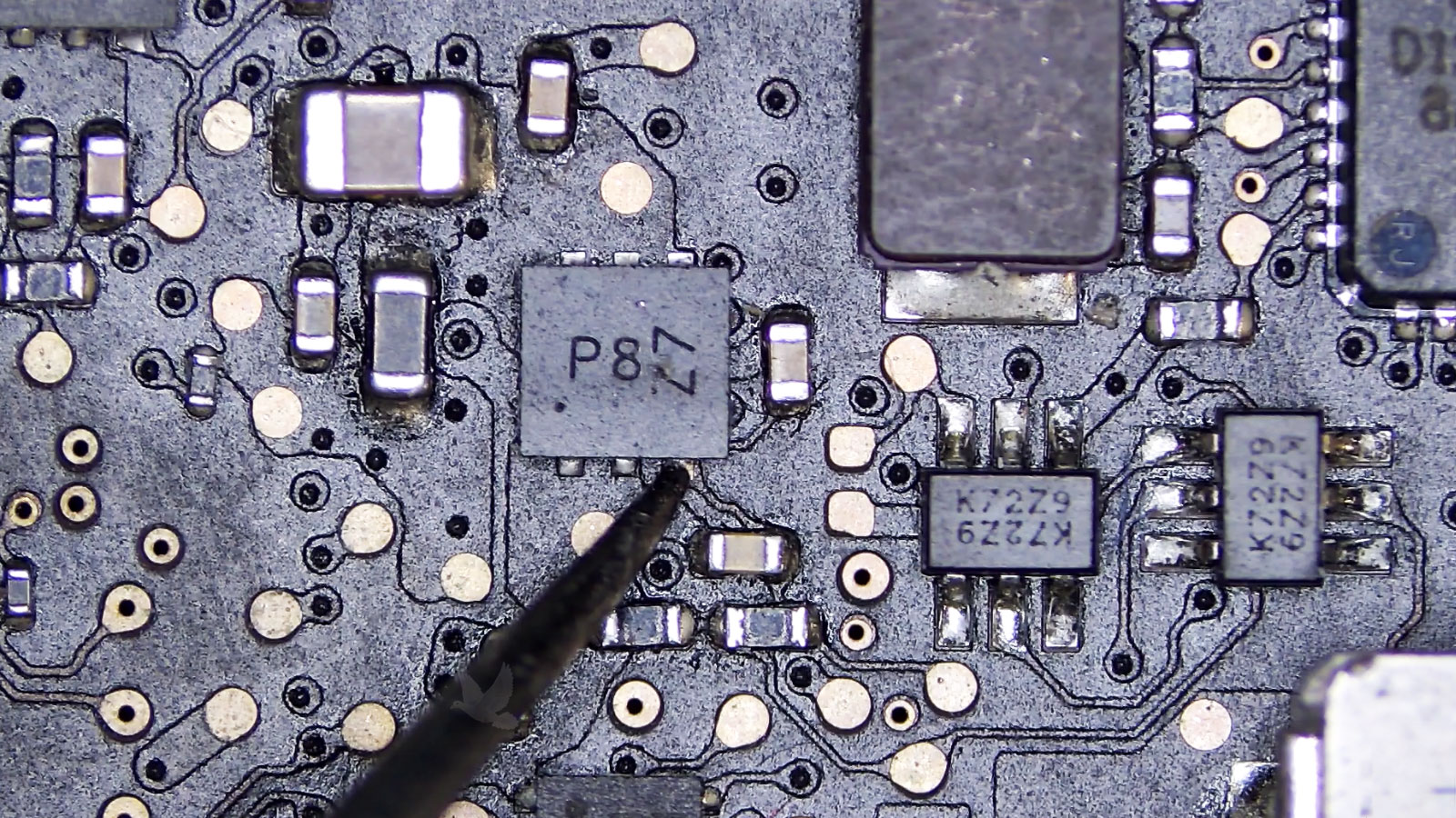 P8 Z7 IC pin 6 showing a short circuit with the connected capacitor